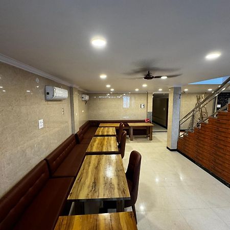 Hotel Walk Inn Faridabad Exterior foto
