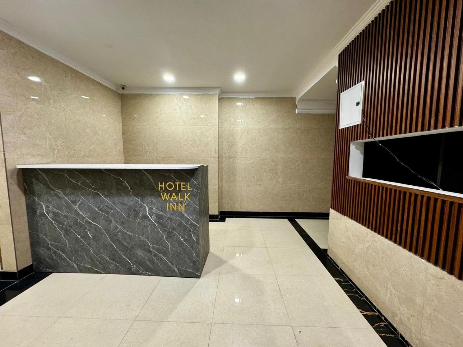 Hotel Walk Inn Faridabad Exterior foto